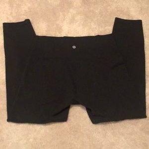 Lululemon HighWaist Black Cropped Leggings Size 10